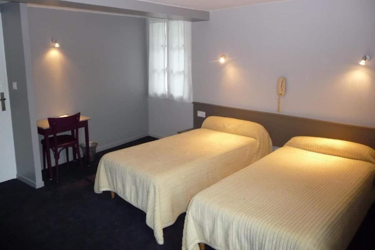 Suite Familiale | 1 chambre, décoration personnalisée, ameublement personnalisé