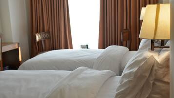 Standard Twin Room | Soundproofing, iron/ironing board, free WiFi, bed sheets