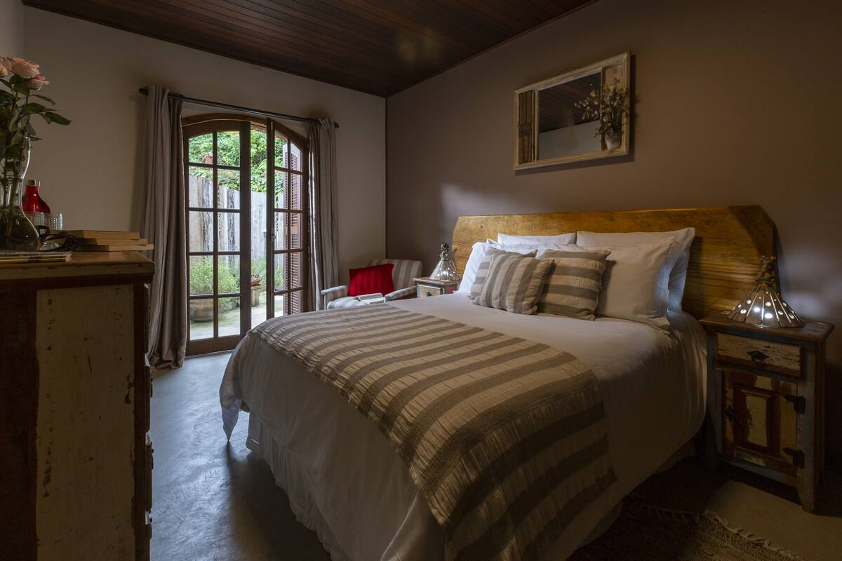 Down comforters, pillowtop beds, soundproofing, free WiFi