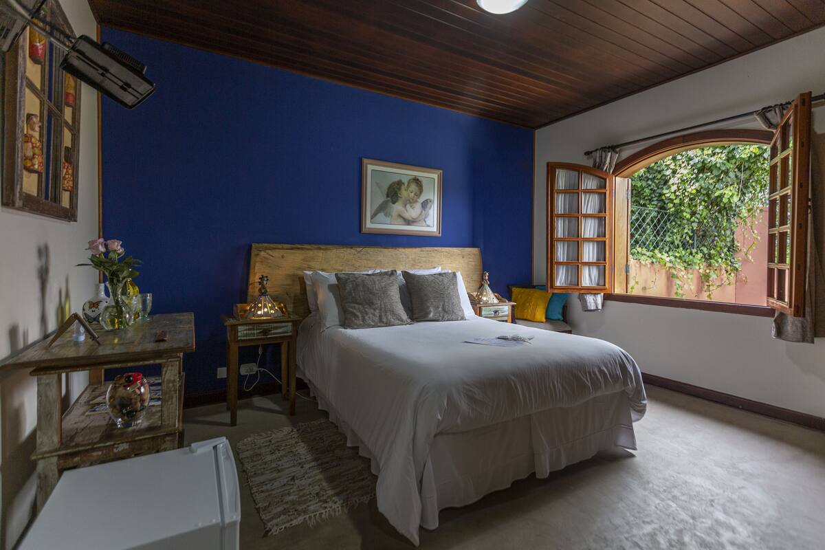 Down comforters, pillowtop beds, soundproofing, free WiFi