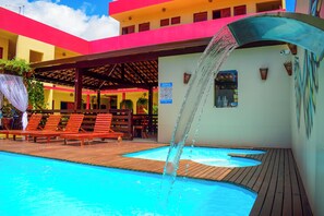 Utomhuspool