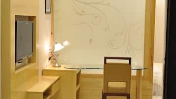 Habitación ejecutiva | Escritorio, insonorización y wifi gratis