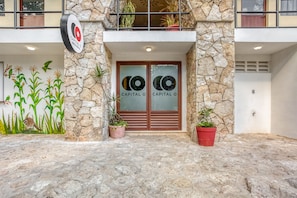 Entrada de la propiedad