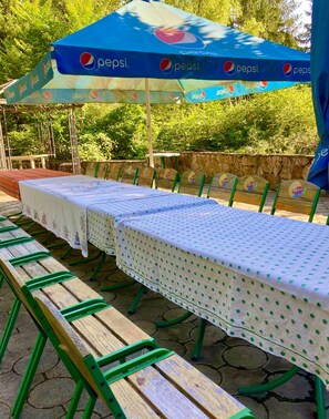 Buffet déjeuner gratuit tous les jours
