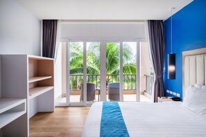 Studio, Kitchen | Minibar, in-room safe, individually decorated, desk - Hotel COCO Phuket Bangtao (Choeng Thale)