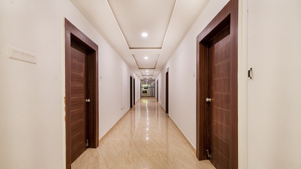 Hallway - Hotel Rainbow Tower Shamshabad Airport Zone (Hyderabad)