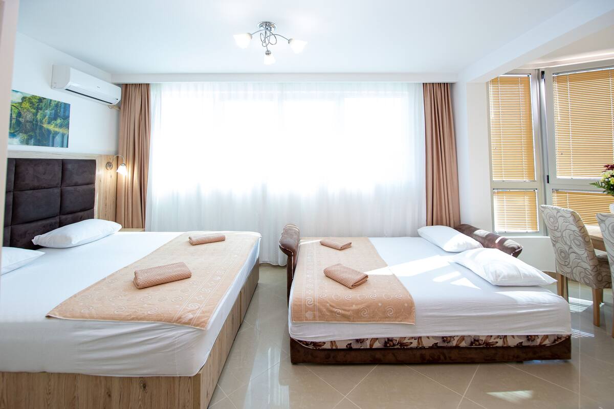 Estudio | 1 habitación y camas con efecto memoria