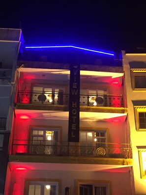 Front of property - evening/night - View hotel (Marmaris)