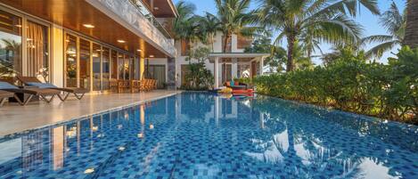 Vila Mewah, beberapa kamar, pemandangan laut | Seprai premium dan didekorasi berbeda-beda