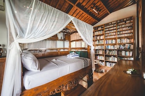 Traditional Double Room | In-room safe, individually decorated, individually furnished - The Studio Lombok (Senggigi)