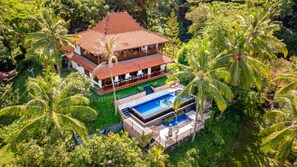 Property grounds - The Studio Lombok (Senggigi)