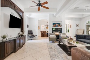 Smart TV, fireplace, books - Waterfall Manor | Mountain Luxury w/ Fireplaces & Views + Biltmore Pass (Fletcher)