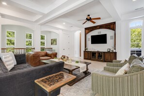 Smart TV, fireplace, books - Waterfall Manor | Mountain Luxury w/ Fireplaces & Views + Biltmore Pass (Fletcher)