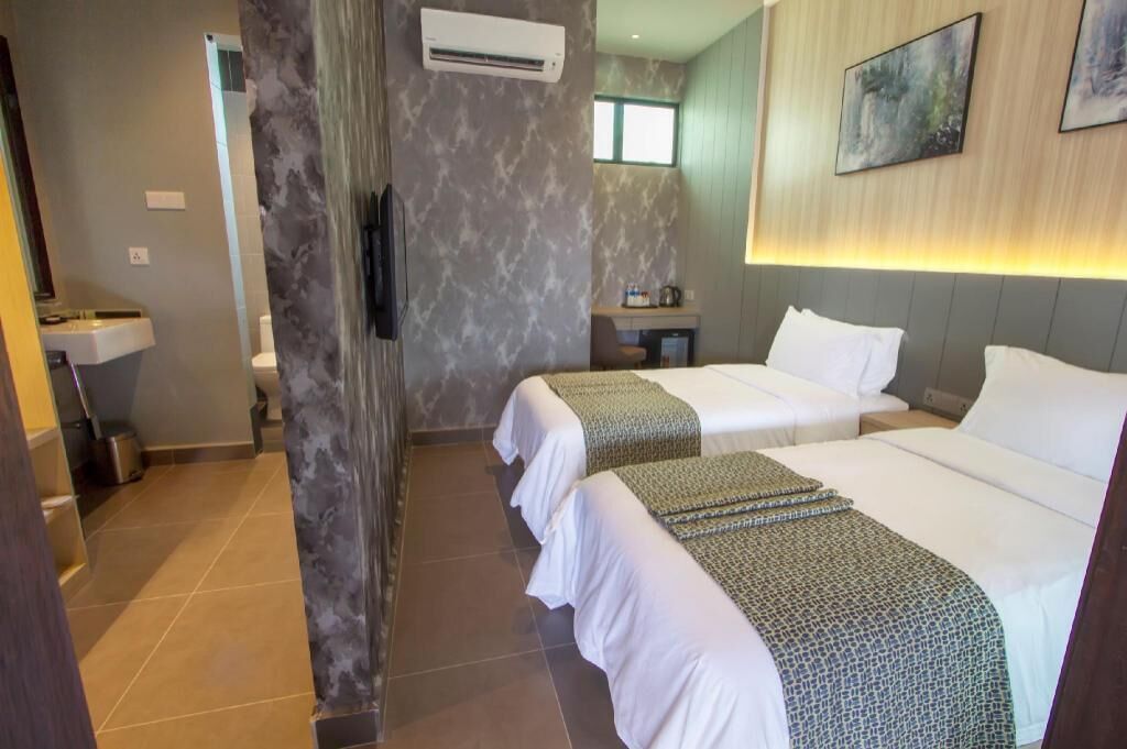 In-room safe, desk, blackout drapes, soundproofing
