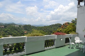 Mountain view - Primrose Bungalow (Kandy)