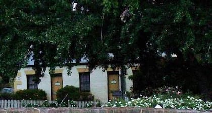 Original 1823 Bridge Cottage / Sergeants Cottage