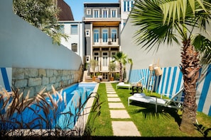 Front of property - Maison Cabral (Porto)