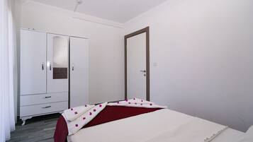 Appartement, 2 chambres | 2 chambres, bureau, fer et planche Ă repasser, draps fournis