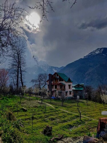 Adb Rooms Royal Shivam Cottage