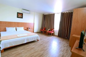Minibar, desk, iron/ironing board, free WiFi