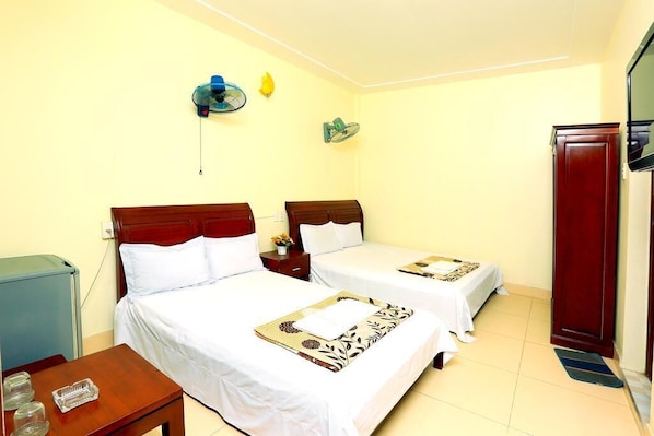 Minibar, desk, iron/ironing board, free WiFi