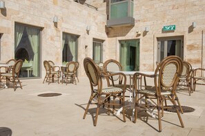 Terrace/patio - HI Akko Hostel (Acre)