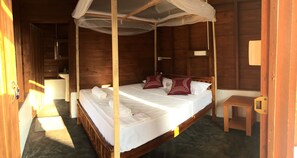 Deluxe Room | 2 bedrooms, individually decorated, individually furnished - De Perla Resort (Pottuvil)