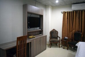 In-room safe, desk, laptop workspace, blackout curtains - MyHotel Islamabad (Islamabad)