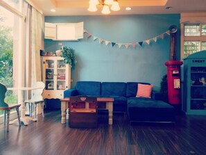 Interior - Sweet Home 101 (Guangfu)