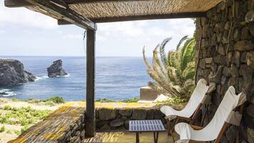 Classic Room | Balcony