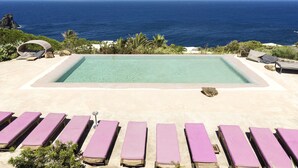 Seasonal outdoor pool - Clublevante (Pantelleria)