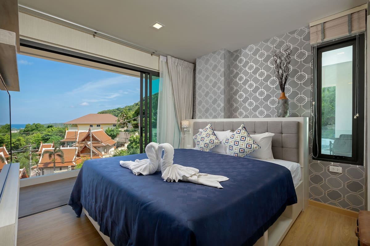Two Bedroom Suite Sea View | 2 bedrooms, in-room safe, individually decorated, individually furnished