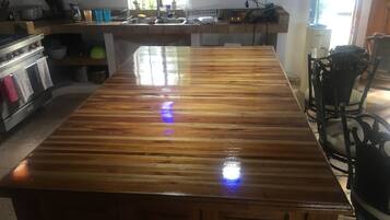 Luxury House, 4 Bedrooms, Non Smoking, Ocean View | Shared kitchen facilities | Full-sized fridge, microwave, oven, stovetop