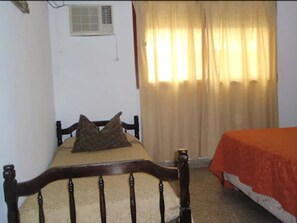 Free WiFi, bed sheets - Ermi ApartHotel (Villa Carlos Paz)