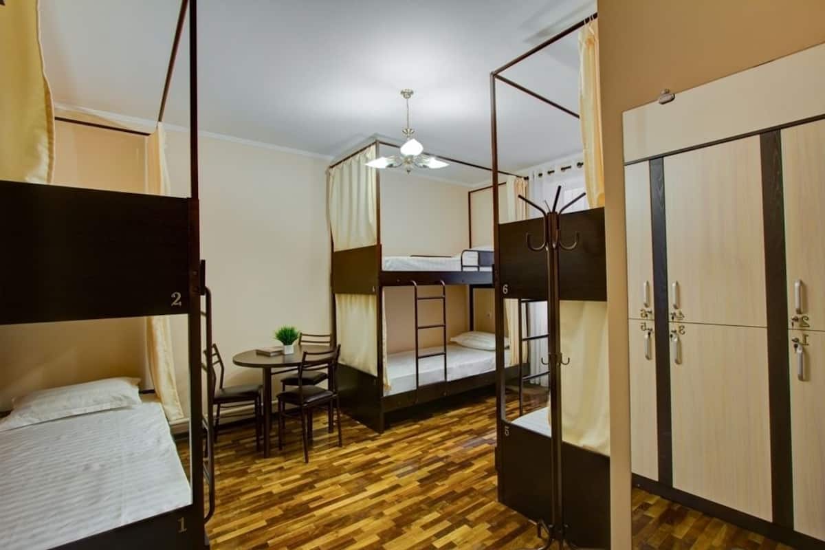 Bed in 6-Beds Mixed Dormitory Room | Desk, laptop workspace, blackout drapes, soundproofing