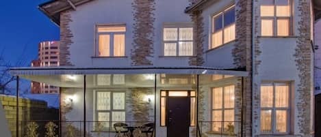 Front of property – evening/night