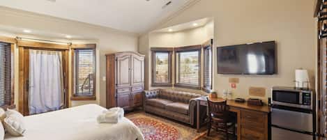 Studio | Egyptian cotton sheets, premium bedding, down comforters, pillowtop beds