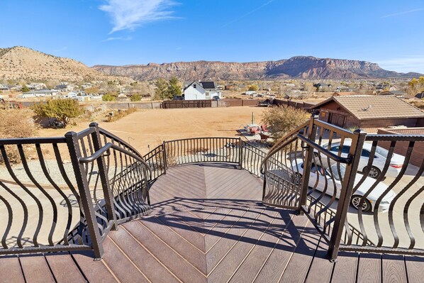 Property grounds - Zion Cliff Lodge (Hildale)