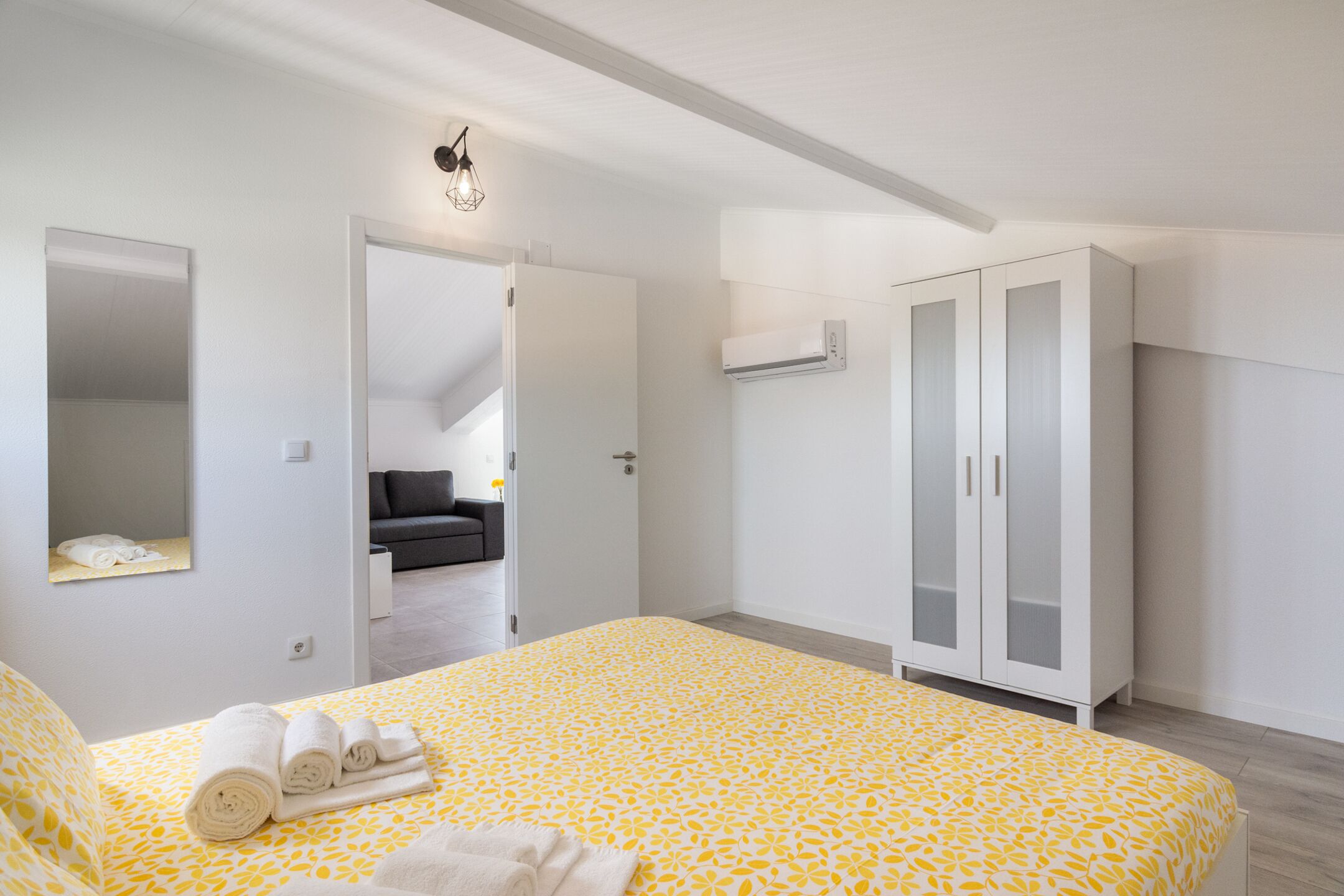 10 makuuhuonetta, silitysrauta/-lauta, Wi-Fi, vuodevaatteet