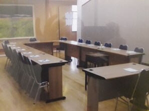 Fasilitas rapat