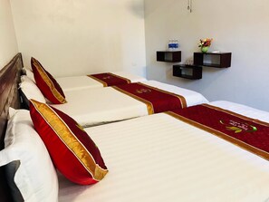 Triple Room | Hypo-allergenic bedding, minibar, desk, blackout drapes - Tam Coc Tea House (Hoa Lu)