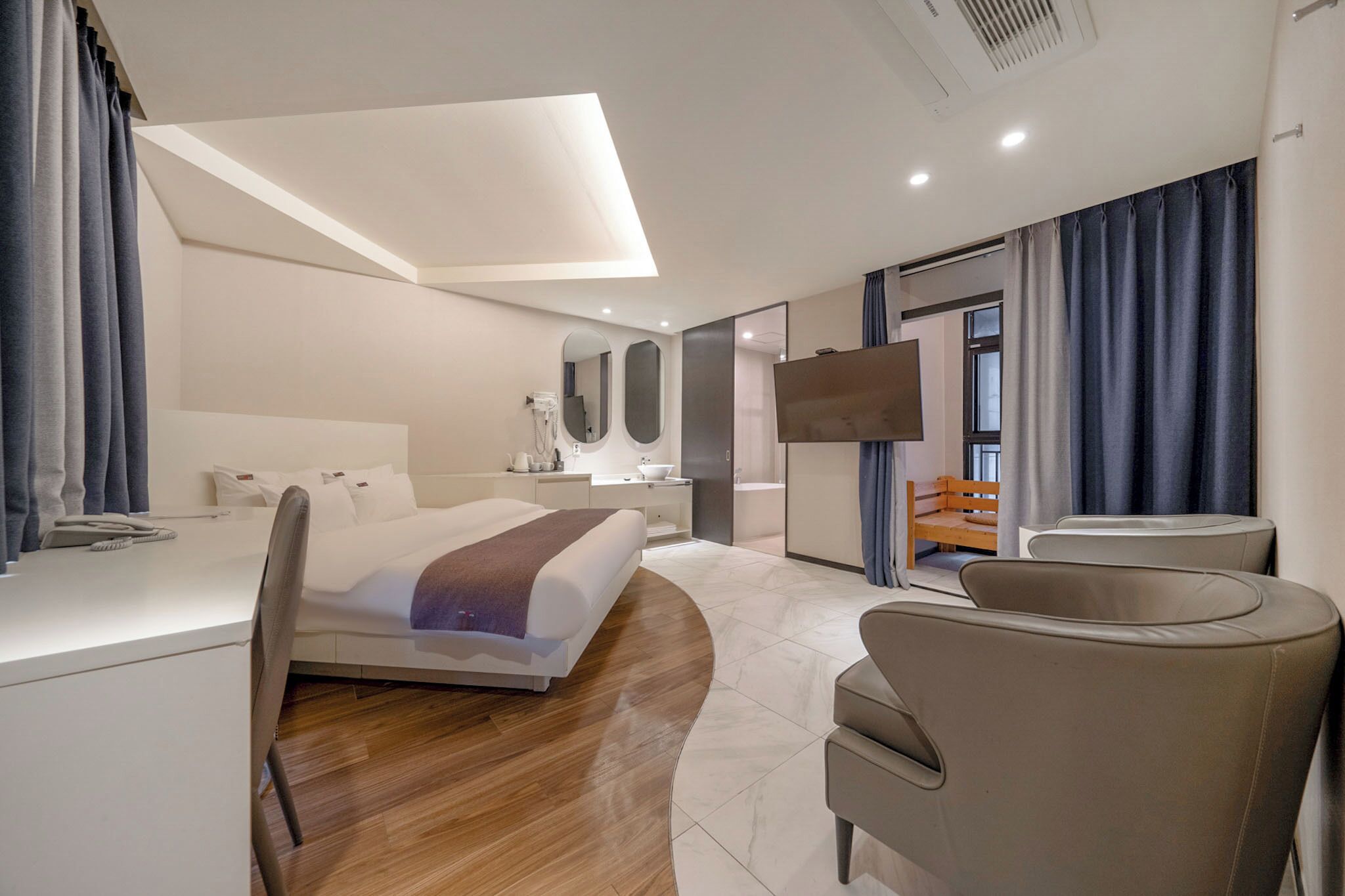 Royal-Zimmer, Nichtraucher, Stadtblick (Suite) | Terrasse/Patio