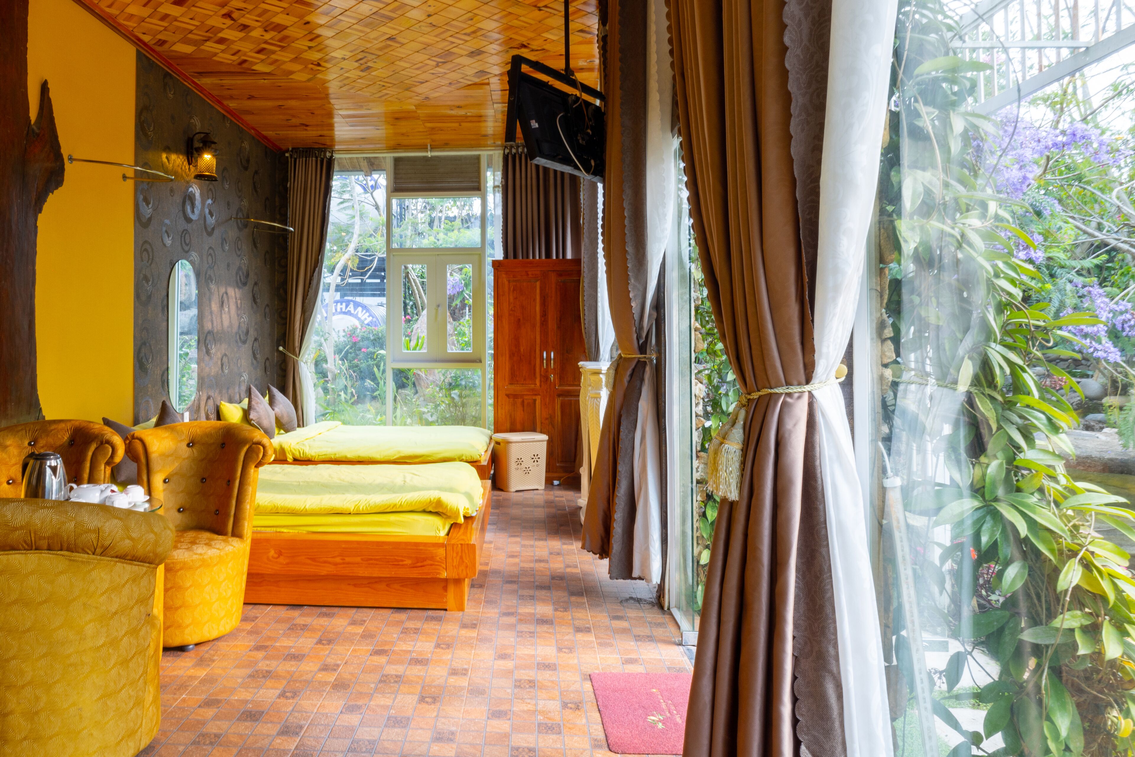 Bungalow, Lake View (3 Queen Beds) | Premium bedding, minibar, individually decorated, individually furnished