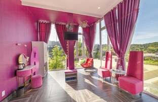 Panoramic Double Room, 1 King Bed, Garden View | Premium bedding, minibar, desk, laptop workspace