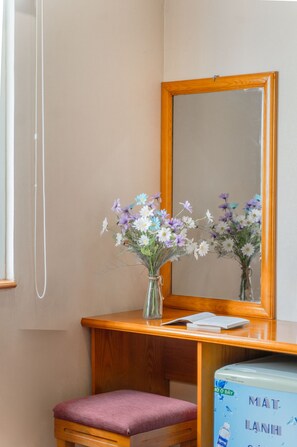 Deluxe Double Room - Anh Dao Hotel (Ho Chi Minh City)