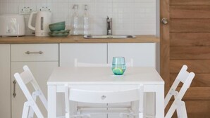Sam-kah Karibu Beach House | Oppholdsområde | Smart-TV