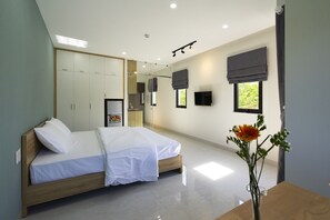 Deluxe-Apartment, Balkon | 1 Schlafzimmer, hochwertige Bettwaren, Daunenbettdecken