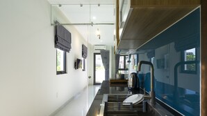 Deluxe Apartment, Balcony | Private kitchen - Vin Apartment (Da Nang)