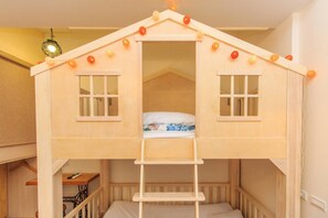 A wooden bunk bed with a ladder, two windows, and a small table. - BJ Classic Town (Wujie)