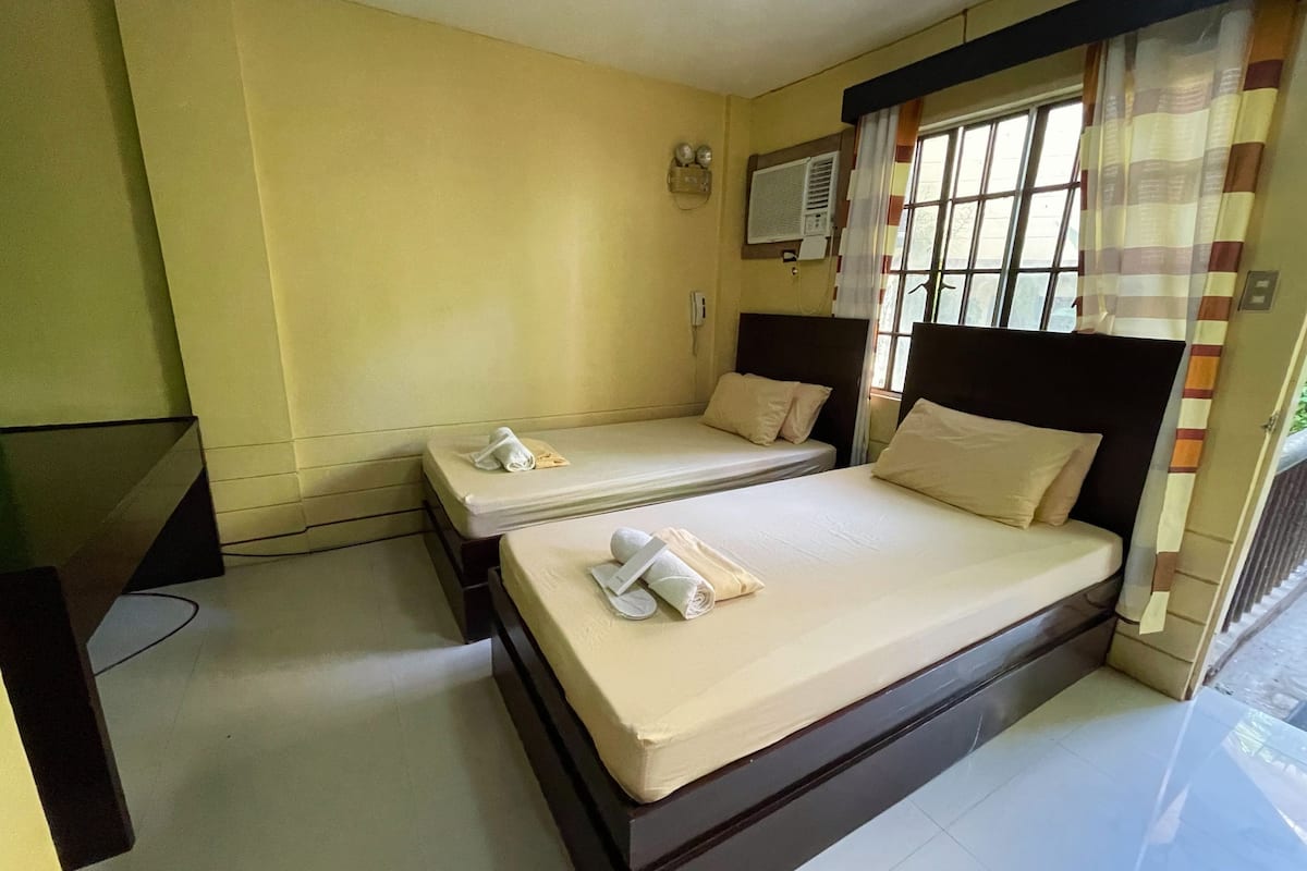 Standard Room | 1 bedroom, iron/ironing board